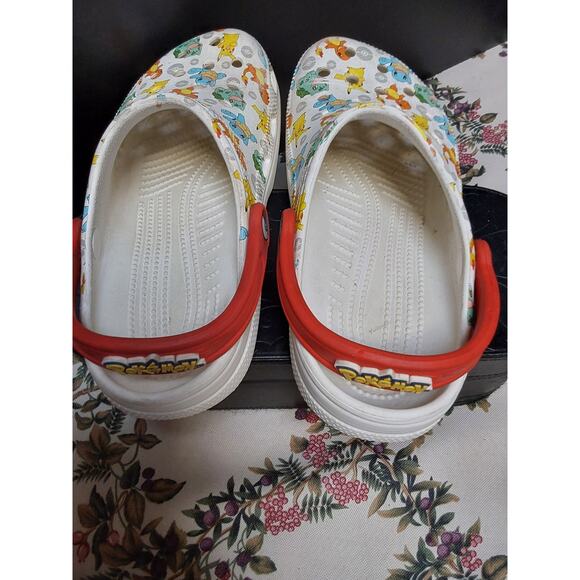 Crocs Pokémon Classic Multi color Size J5 Limited Edition - Picture 5 of 7